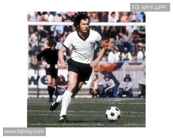 狼说足球十大球星系列深度解析盘点世界足坛顶级巨星的成长与传奇