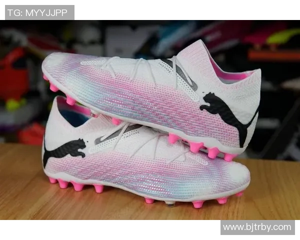 球星专用足球鞋价格揭秘高端款与普通款差异分析